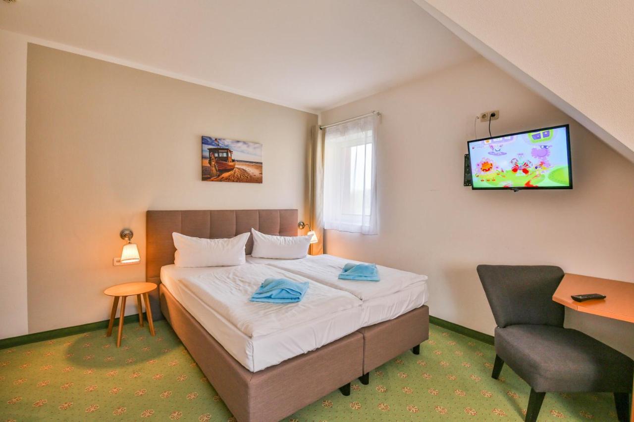 Hotel Und Restaurant "Zur Zwiebel" Peenemunde Eksteriør billede