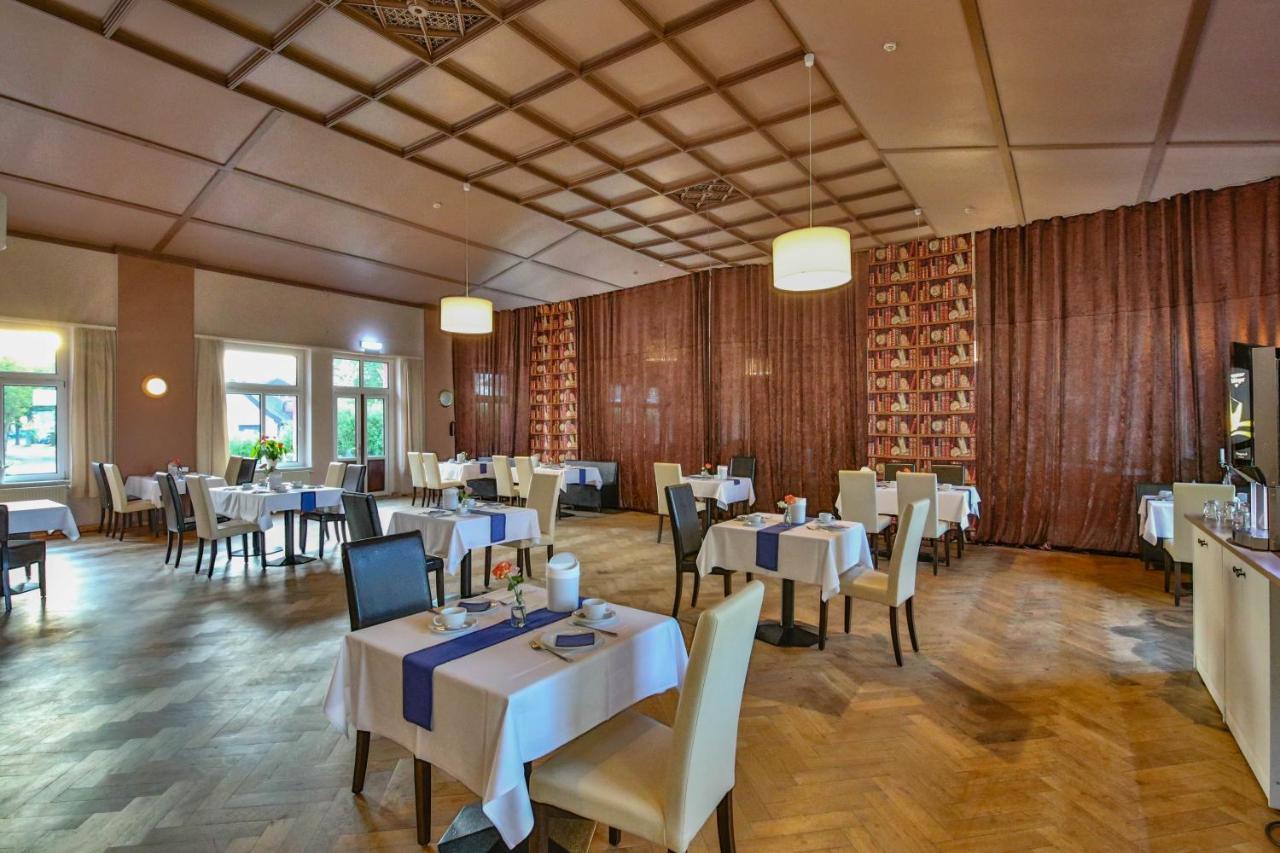 Hotel Und Restaurant "Zur Zwiebel" Peenemunde Eksteriør billede