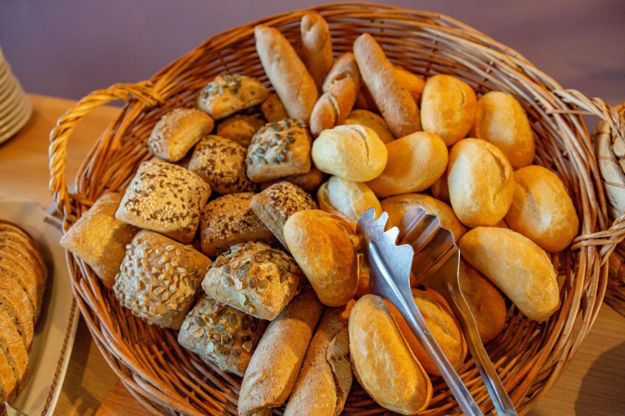 Hotel Und Restaurant "Zur Zwiebel" Peenemunde Eksteriør billede