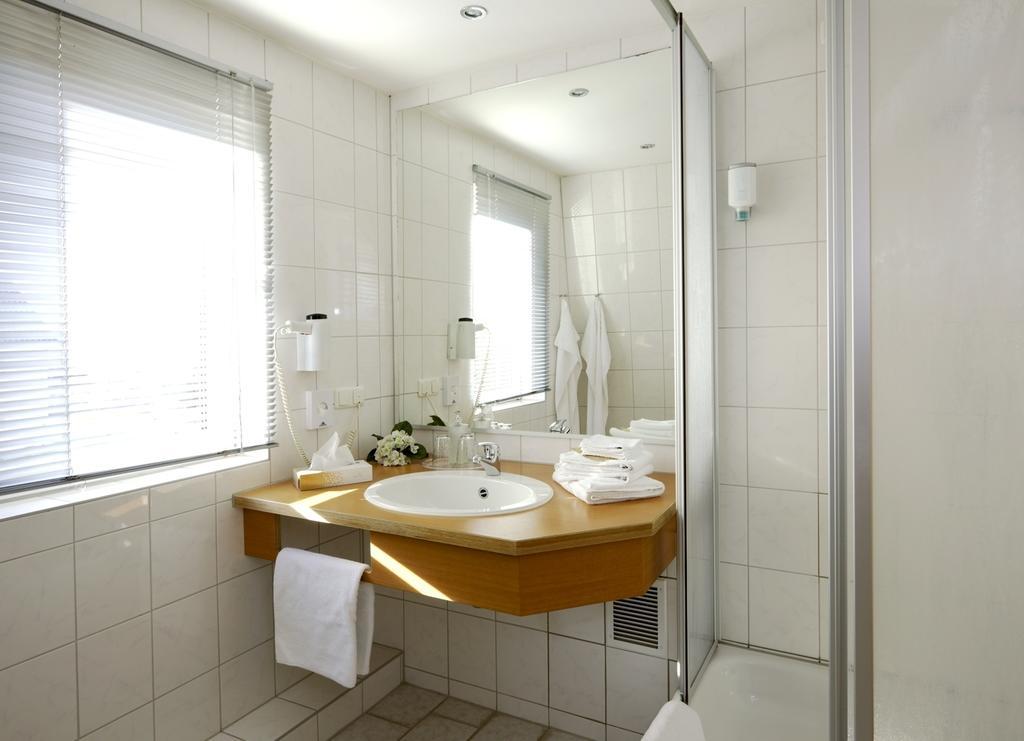 Hotel Und Restaurant "Zur Zwiebel" Peenemunde Værelse billede